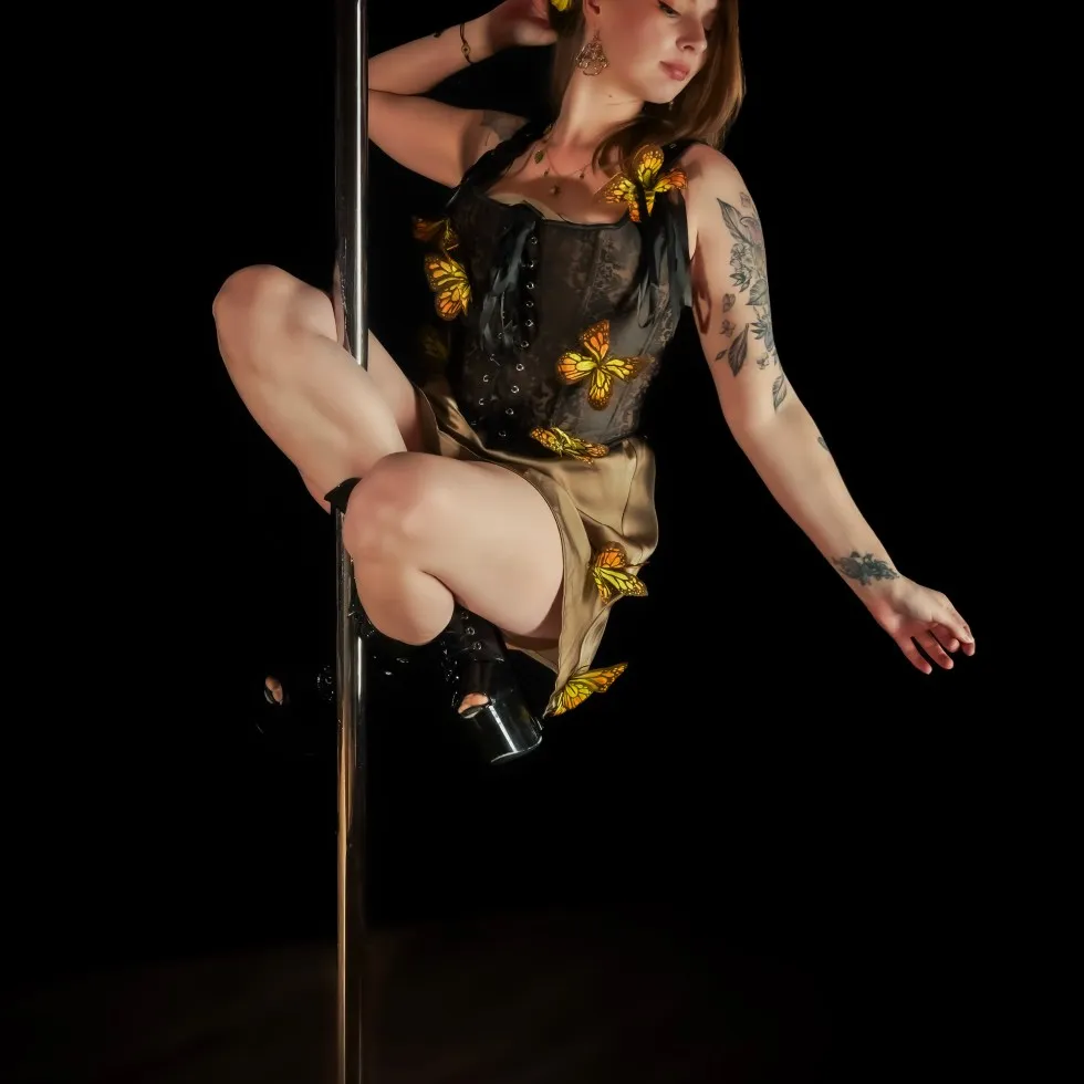 Samantha Walsh Pole Dance and Fitness — pole fitness-studio in Burnley — 2