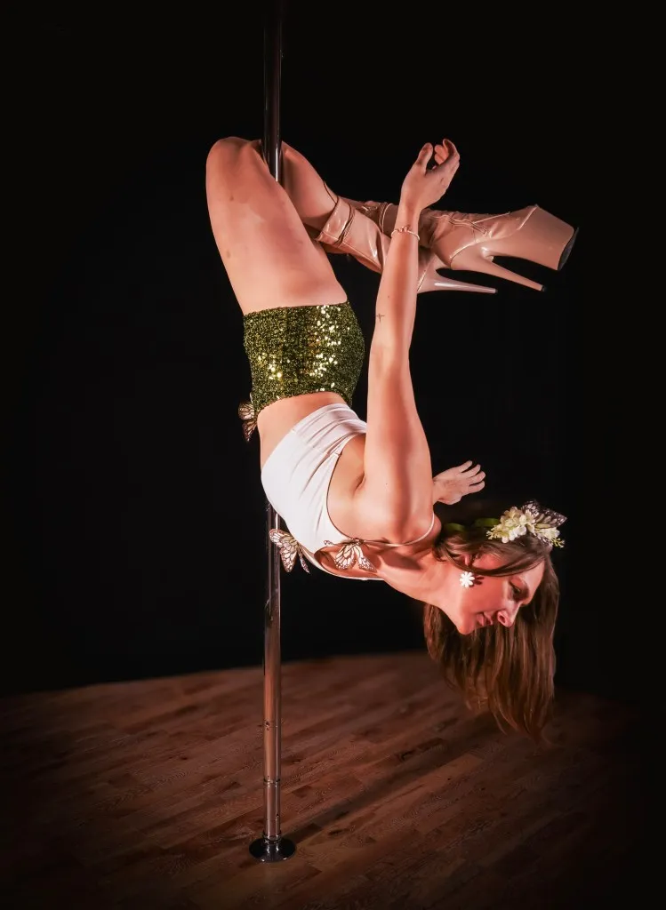 Samantha Walsh Pole Dance and Fitness — pole fitness-studio in Burnley — 5
