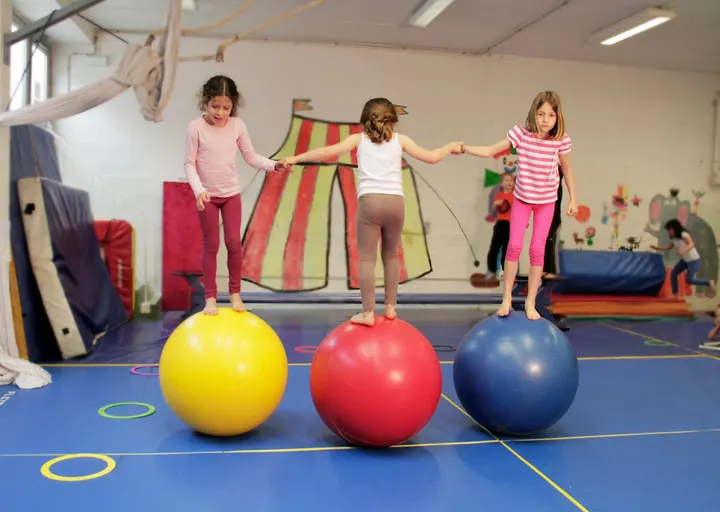 Cirque Nomade Des — arts aériens-studio à Boulogne-Billancourt — 3