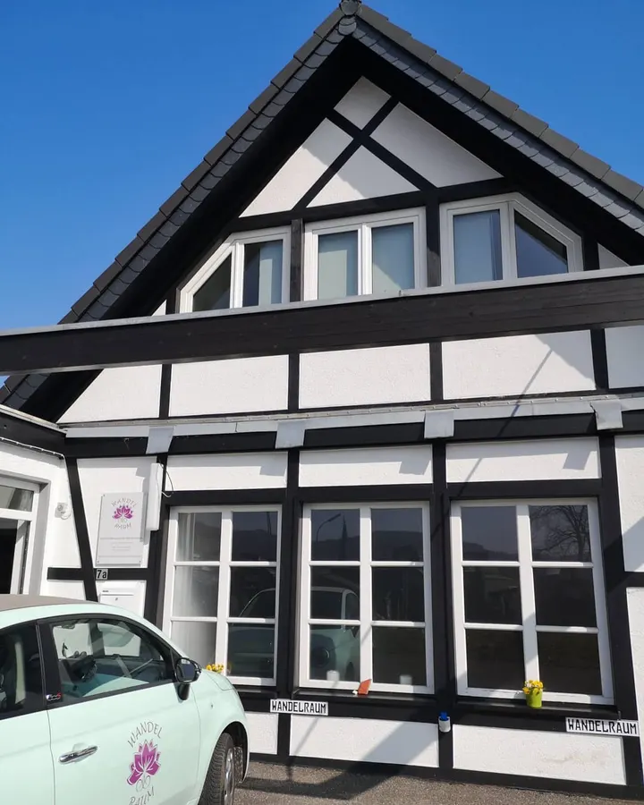 Susann Humeny Tanztherapie — yoga-studio in Wasser, Overath — 2