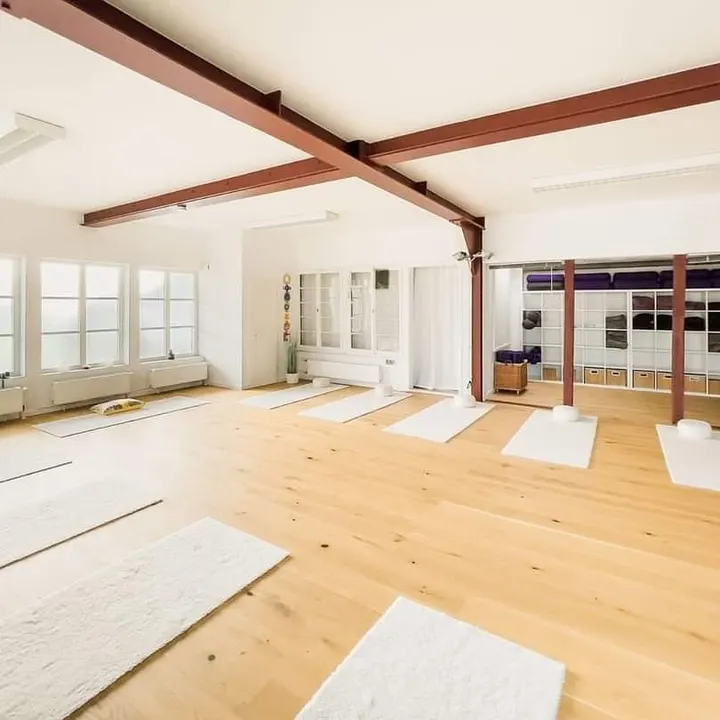 Susann Humeny Tanztherapie — yoga-studio in Overath — 3