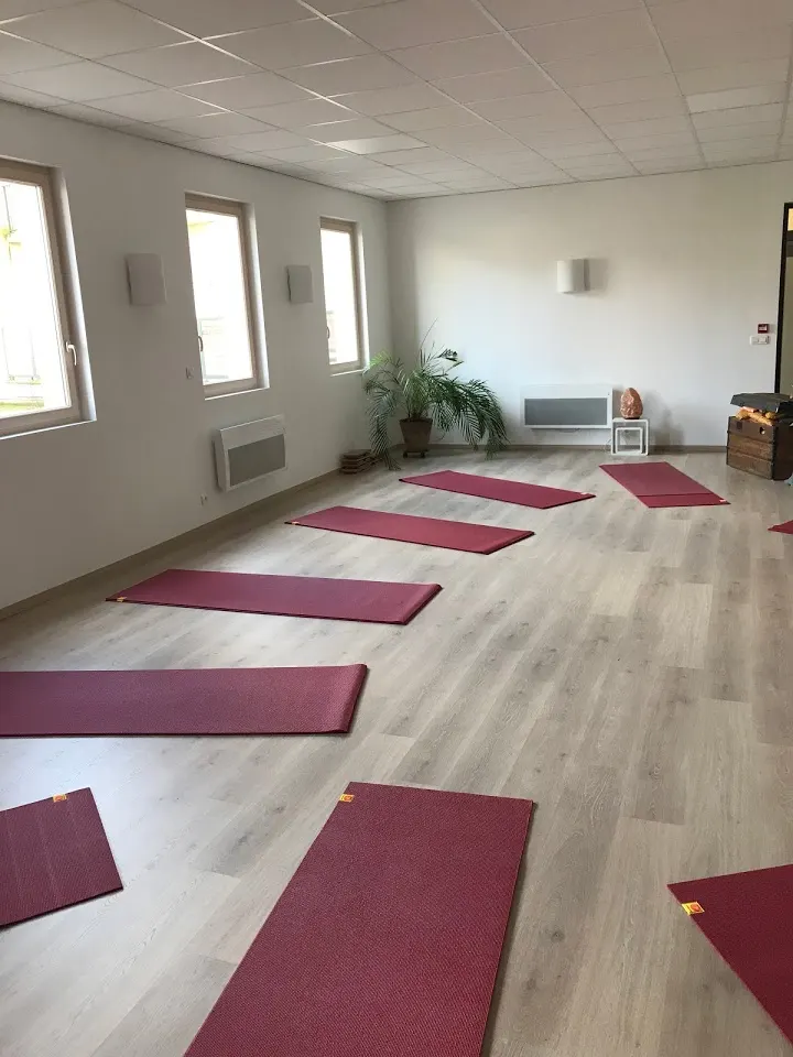 ESSENTIEL'MANS YOGA — Yoga à Saint-Nicolas - République, Le Mans