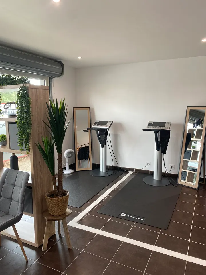 HIT & FIT — salle de fitness-studio à Grand Savine, Trignac — 3