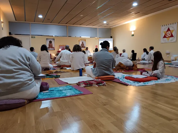 Centre Shrivivek Yoga Integral Barcelona — Yoga en Sants-Montjuïc, Barcelona