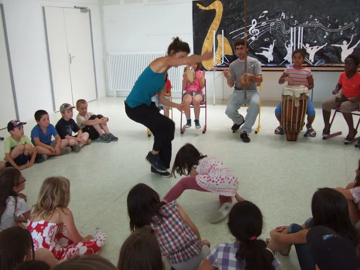 association embora — Danse à Minimes / Barrière de Paris / Ponts-Jumeaux / La Vache / Raisin / Fondeyre, Toulouse