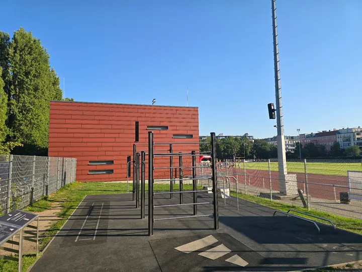 Freitrainingsbereich — calisthenics-studio in Prenzlauer Berg, Berlin — 3