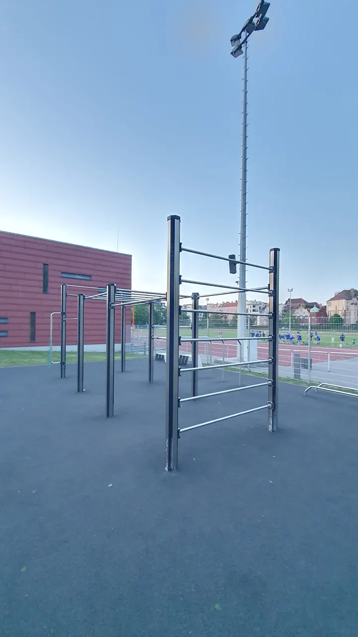 Freitrainingsbereich — calisthenics-studio in Berlin — 3