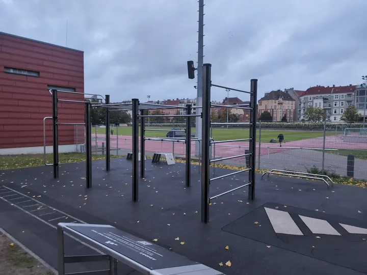 Freitrainingsbereich — calisthenics-studio in Berlin — 5