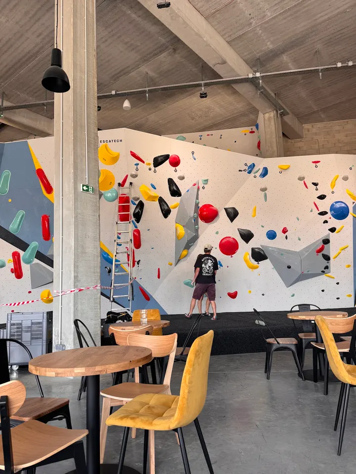 Boulder Factory — escalade-studio au Plessis-Pâté — 2