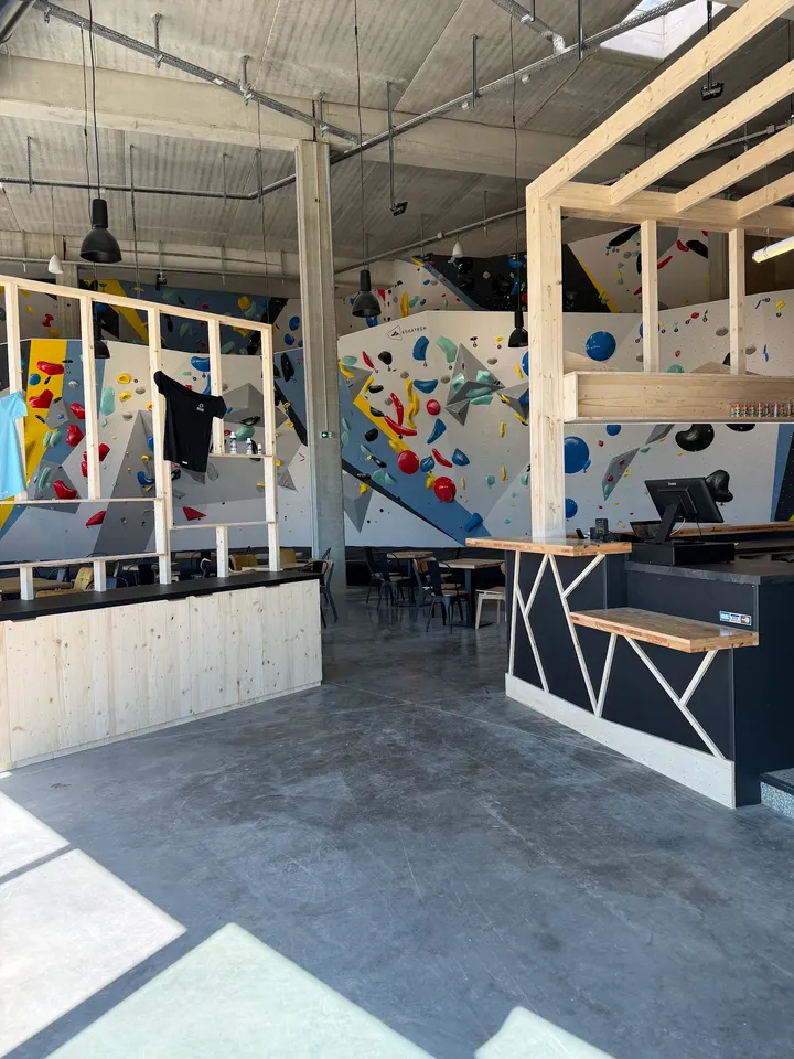 Boulder Factory — escalade-studio au Plessis-Pâté — 3