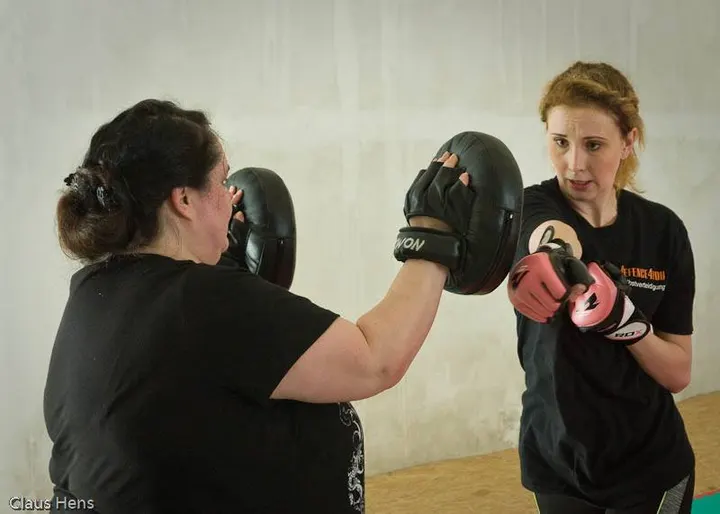 DEFENCE4YOU Selbstverteidigung — kampfsport-studio in Solingen — 5