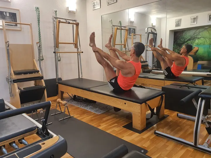 Beyoga Pilates & Yoga Barcelona — Yoga en l'Eixample, Barcelona