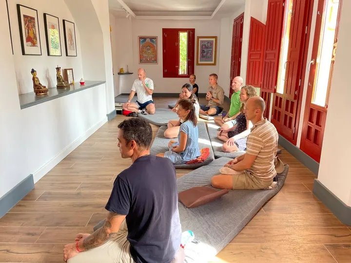 Centro Budista Camino del Diamante - Linaje Karma Kagyu — meditación-studio en Cervantes, Granada — 2