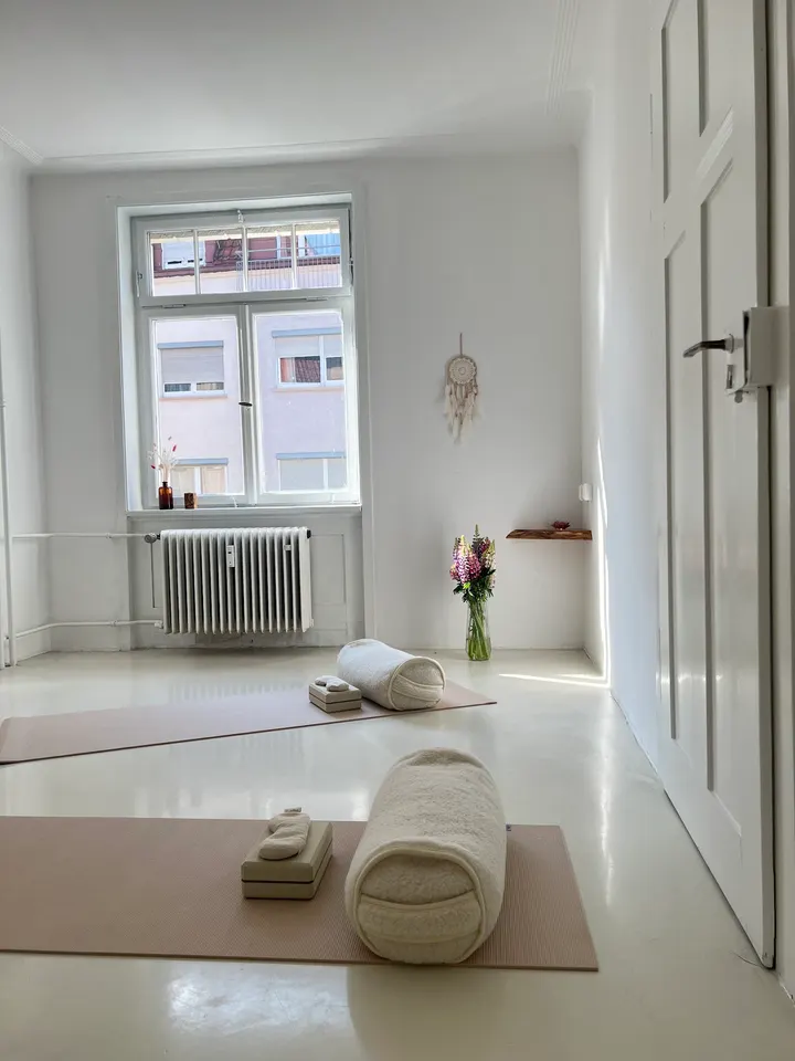 FLOW Stuttgart — Yoga in Rosenberg, Stuttgart