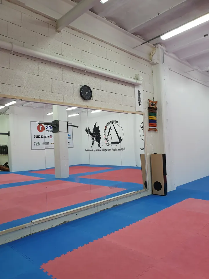 Calma Fitness — Treningsstudio i Geithus