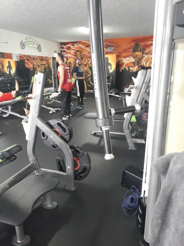Strongfit Gym — Ginásio em Mozelos, Santa Maria da Feira