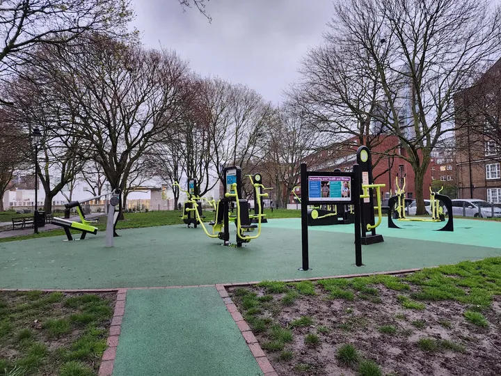 Polygon Road Outdoor Gym — fitness studio in London — 3