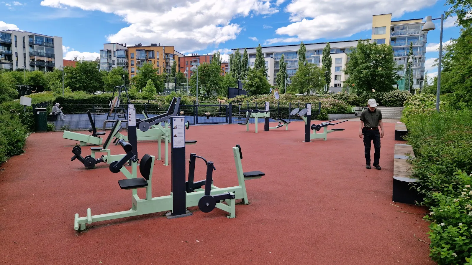 Ulkokuntosali — fitnessstudio – Vuosaari, Helsinki — 2