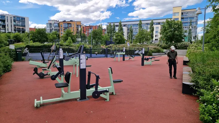 Ulkokuntosali — fitnessstudio – Vuosaari, Helsinki — 2