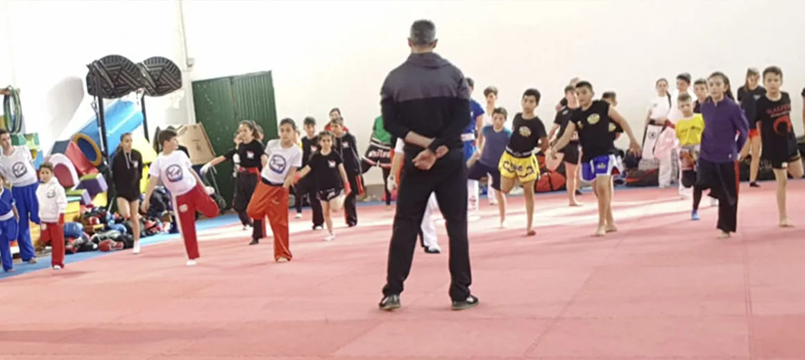 Federacion Kickboxing, Muaythai Y D.A. — artes marciales-studio en Quart de Poblet — 3