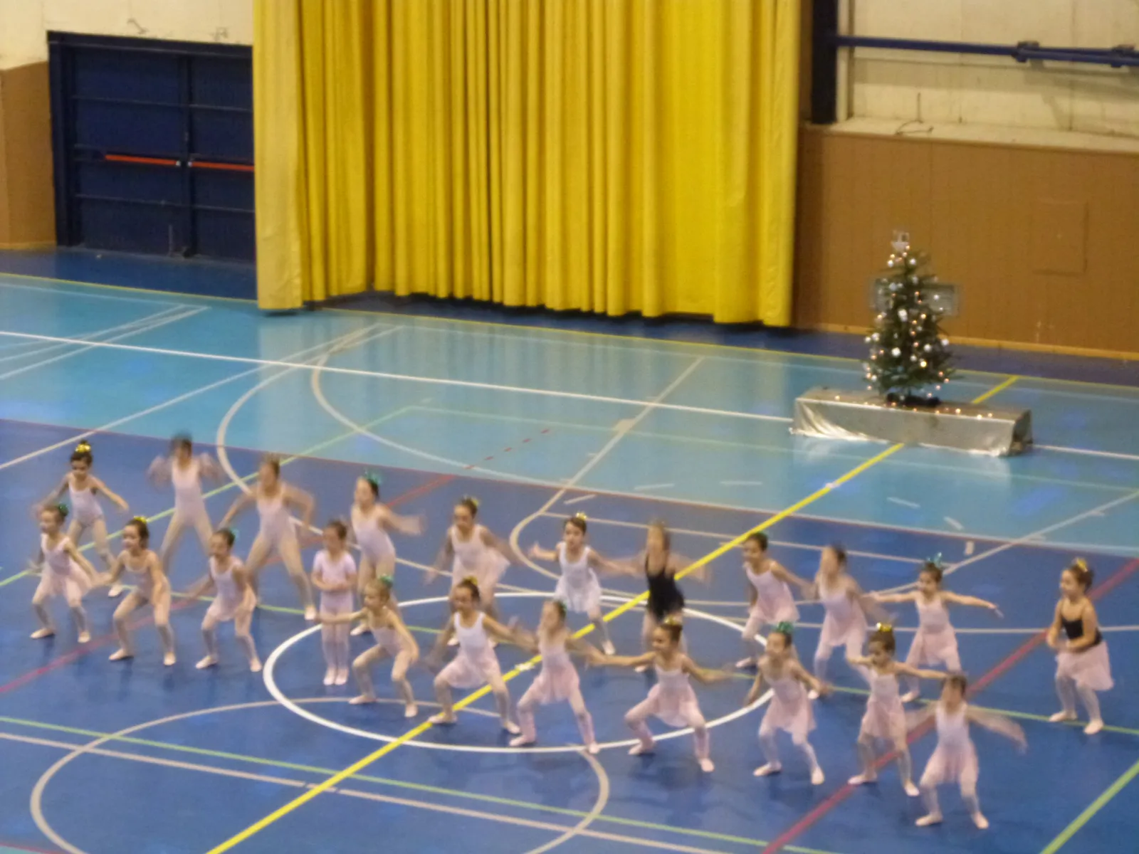 L'estudi Escola De Dansa — dans-studio i Sant Boi de Llobregat — bild 3