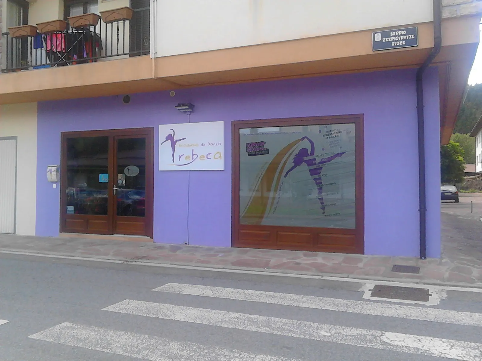 Academia De Danza Rebeca — baile-studio en Doneztebe/Santesteban — 2