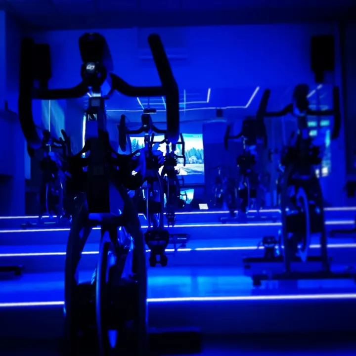 NEXT CYCLO BOX — ciclismo-studio en Sabiñánigo — 4