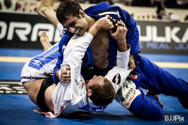 JJB Toulon | Jiu Jitsu Brésilien | Team BTR — Arts martiaux au Jas, Le Revest-les-Eaux