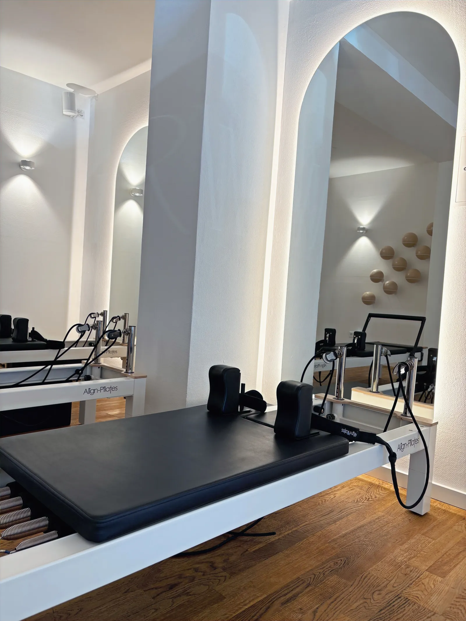 REFORMERWOMAN — pilates-studio i München — 2