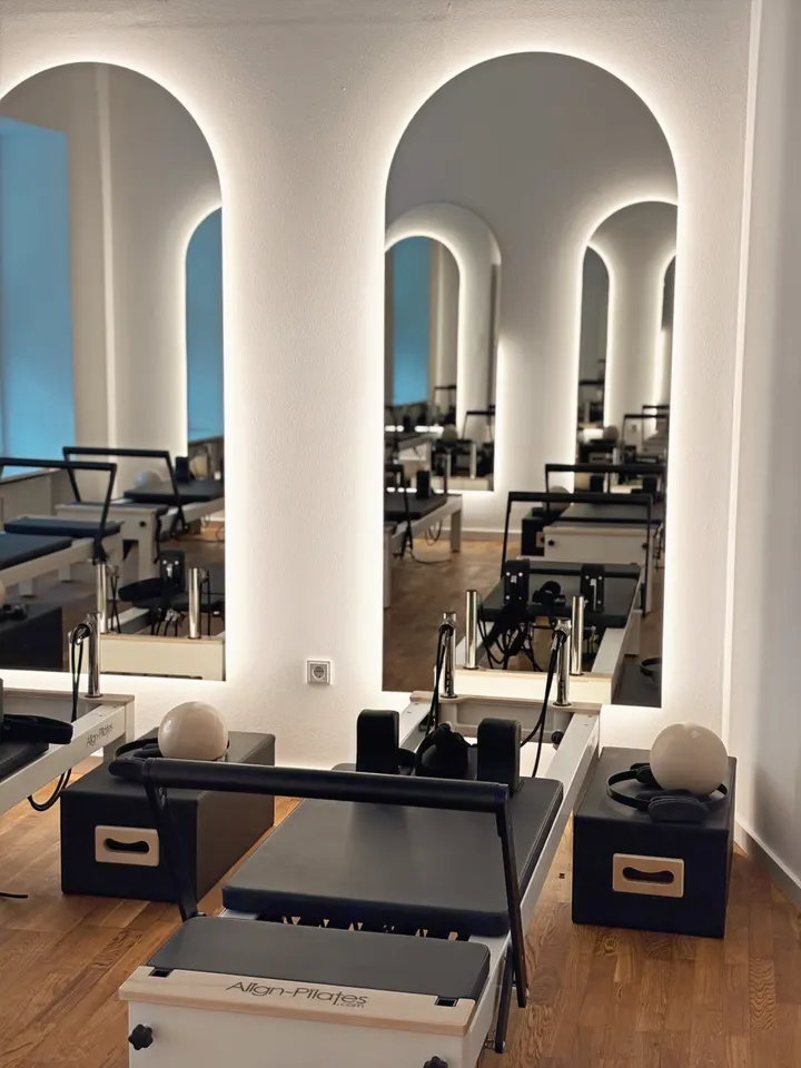 REFORMERWOMAN — Pilates in Schwabing-West, München