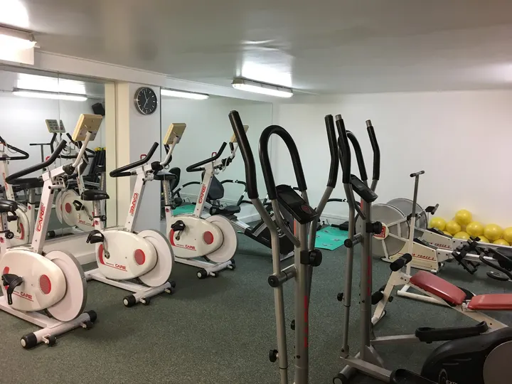 Le Sporting — arts martiaux-studio à Quartier des Batignolles, Paris — 2