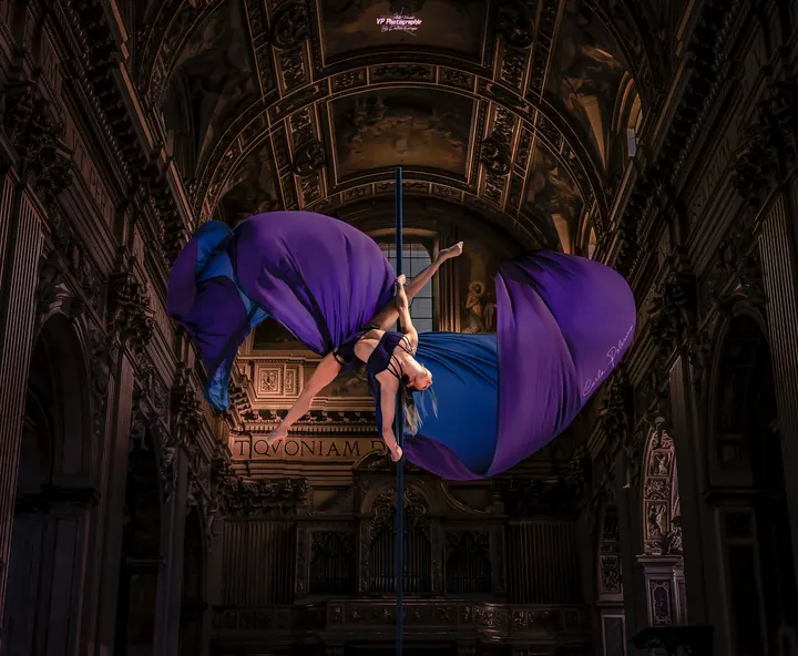 Carla Polerina — Pole fitness à 11e Arrondissement, Marseille