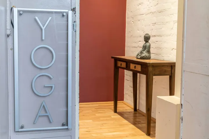 Yogastudio LOKAHIO — Yoga in Halensee, Berlin