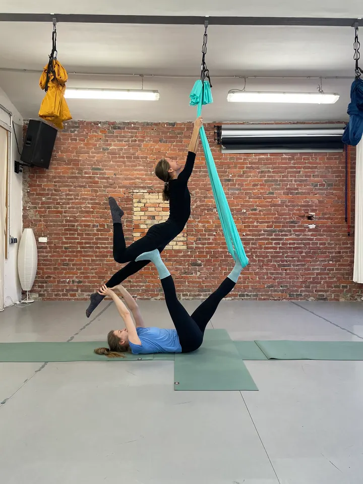 aerial apase Luftakrobatik — yoga-studio in Südvorstadt-West, Dresden — 3