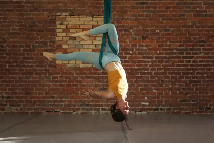 aerial apase - Aerial Yoga und Luftakrobatik Dresden — Yoga in Südvorstadt-West, Dresden