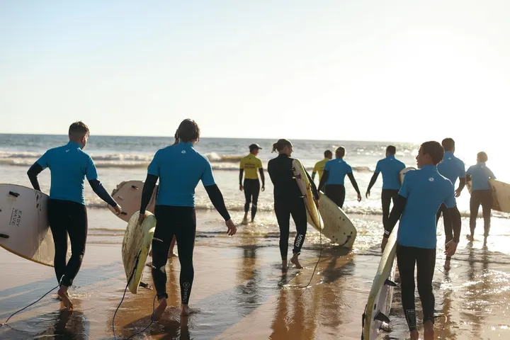 AMAR Surfing Academia — Ginásio em Praia de Faro Nascente, Faro