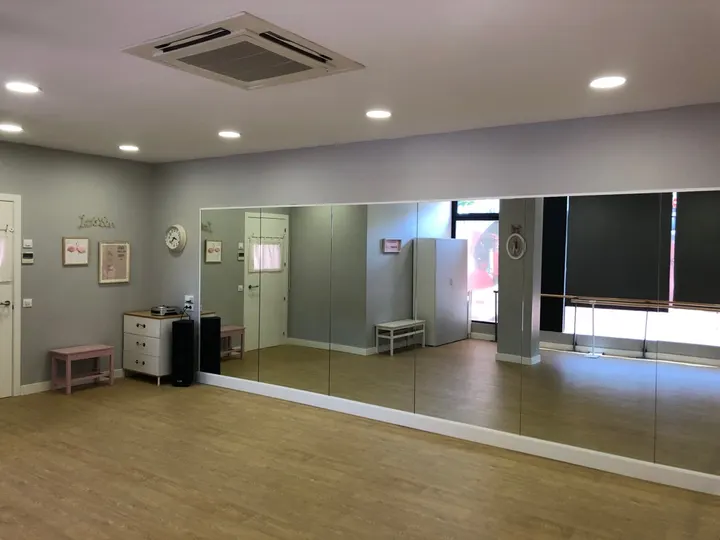Danzarte, Asociacion cultural Sueño Andaluz — baile-studio en Castelldefels — 5