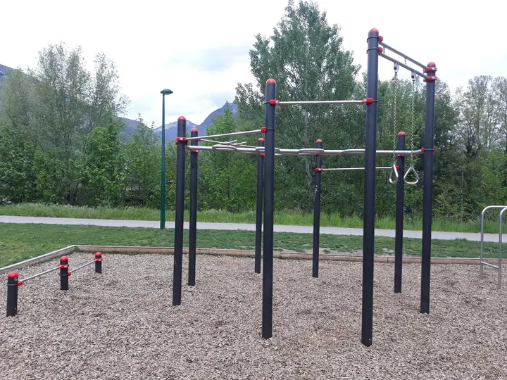 Street Workout — Salle de fitness à Secteur 5, Grenoble