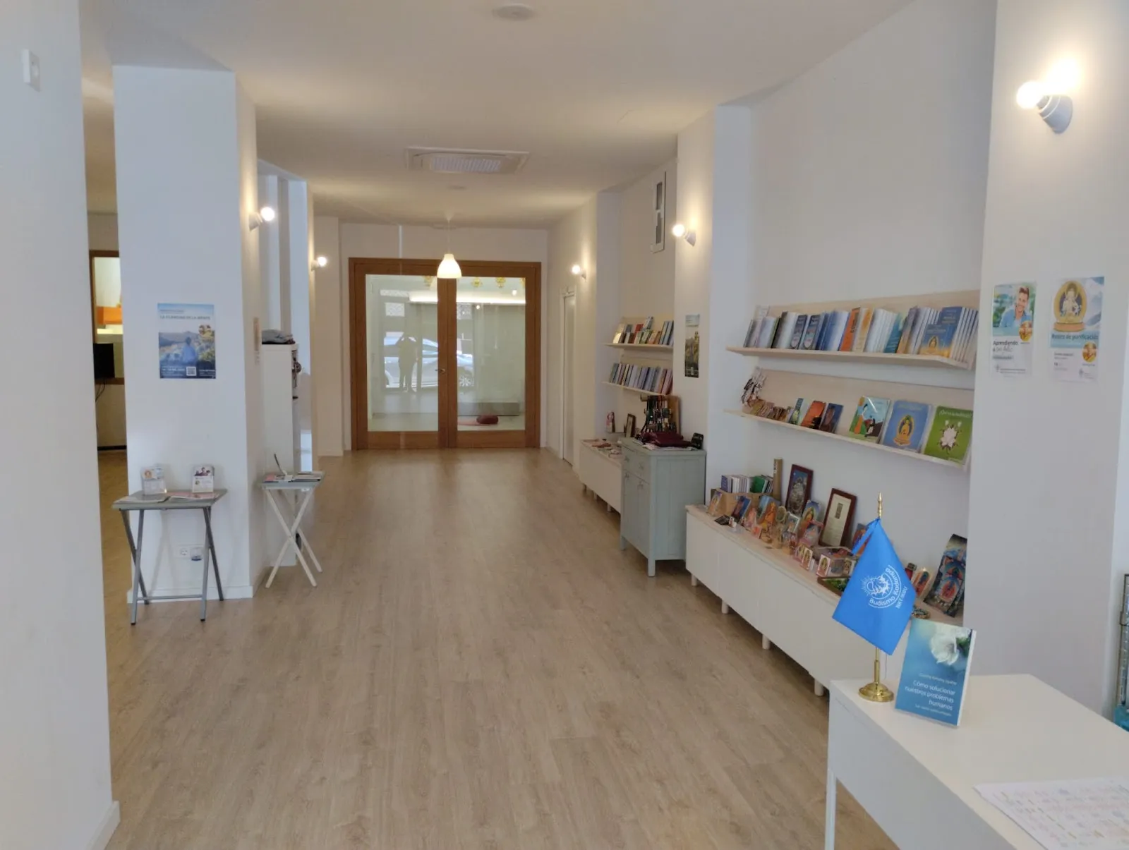 KMC Valencia - Centro de Meditación Kadampa — meditación-studio en el Botànic, Valencia — 2