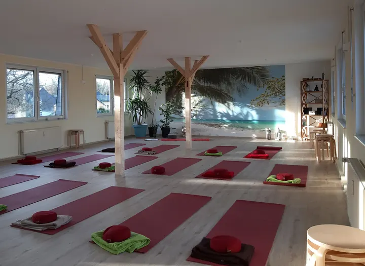 Yoga Evolution Evelin Ball Zeit für dich! — yoga-studio in Siegmar, Chemnitz — 2