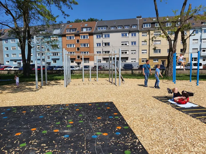 Calisthenics am Deutzer Hafen — calisthenics-studio in Köln — 3