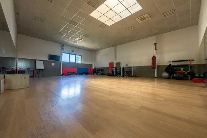 New York HEALTH CLUB — salle de fitness-studio à Lyon — 4