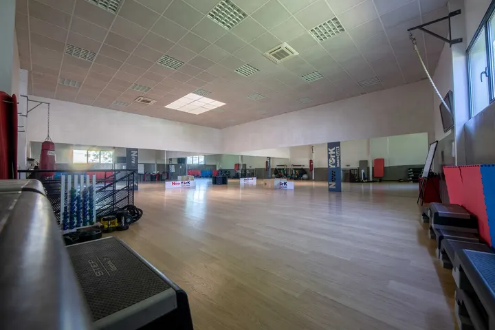 New York HEALTH CLUB — salle de fitness-studio à Lyon — 5