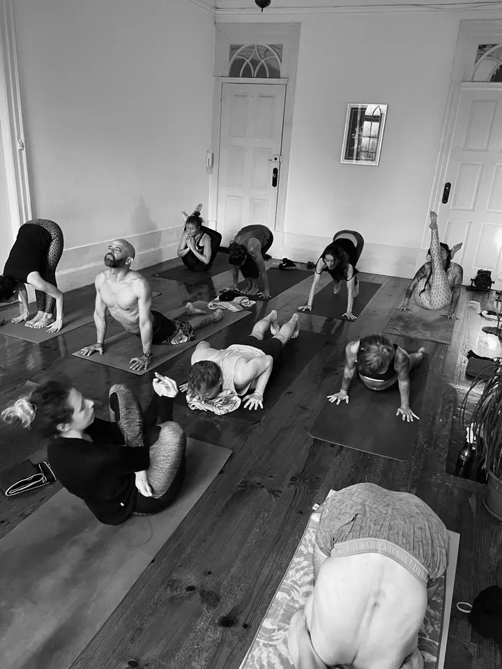 Ashtanga Yoga Porto Cedofeita — Yoga em Cedofeita, Porto