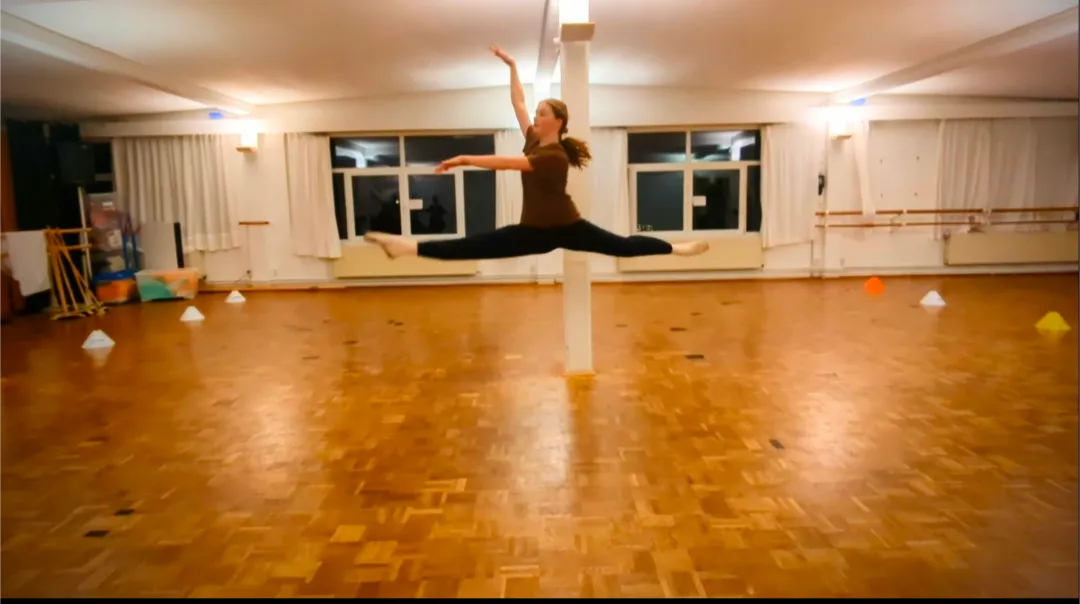 "upstairs" Norddeutsche Tanzwerkstatt , Gabriele Hägele — tanz-studio in Hannover — 4