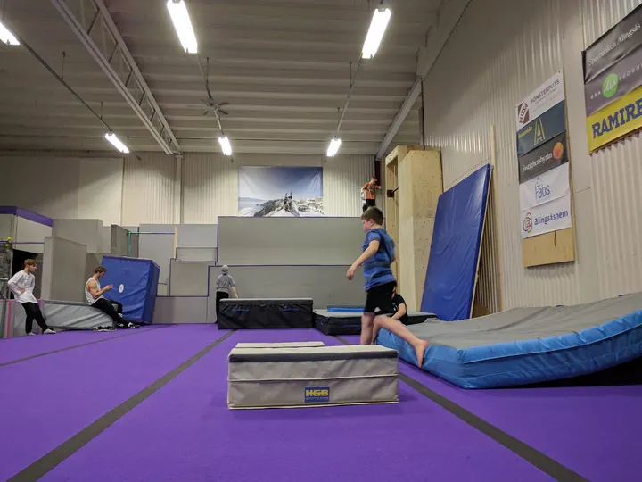 Velox Freerun Academy — calisthenics-studio i Alingsås — 4