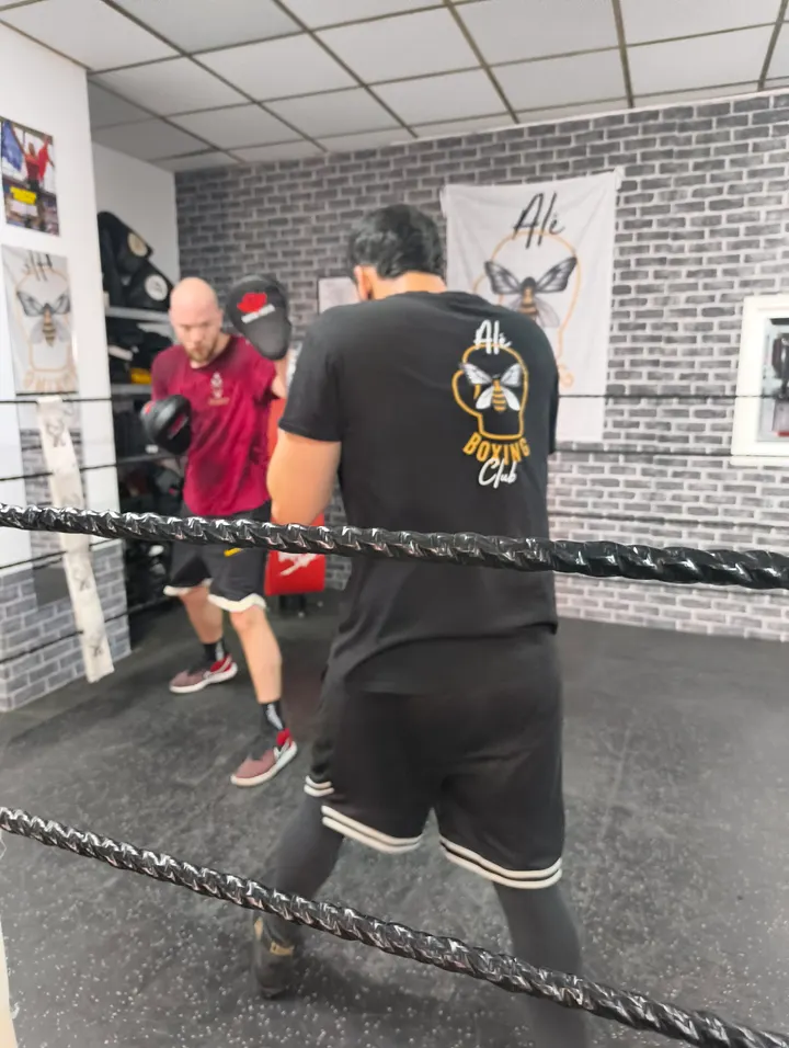 Escuela de Boxeo - Ale Boxing Club — Artes marciales en Barriada El Carmen, Sevilla