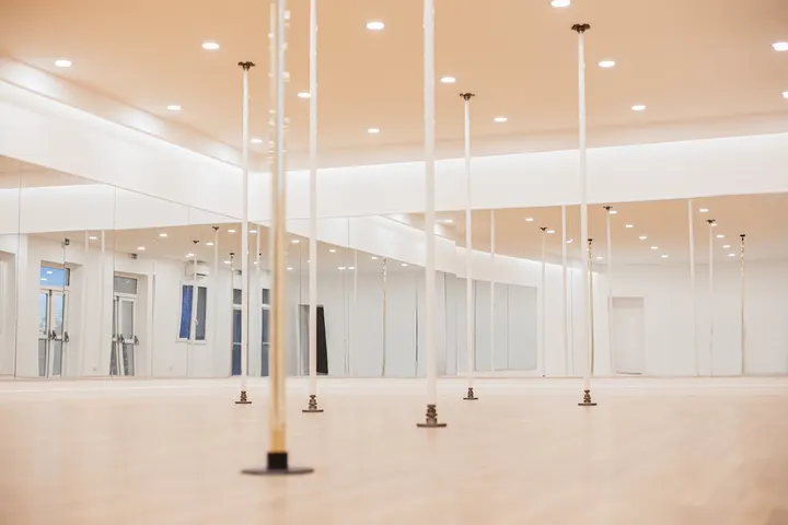 VERTICALITY STUDIO — Arts aériens au grand Puits, Allauch