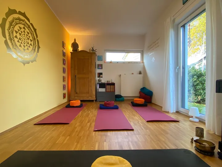 YuttaYoga | Jutta Gründler — Yoga in Rumpenheim, Offenbach am Main