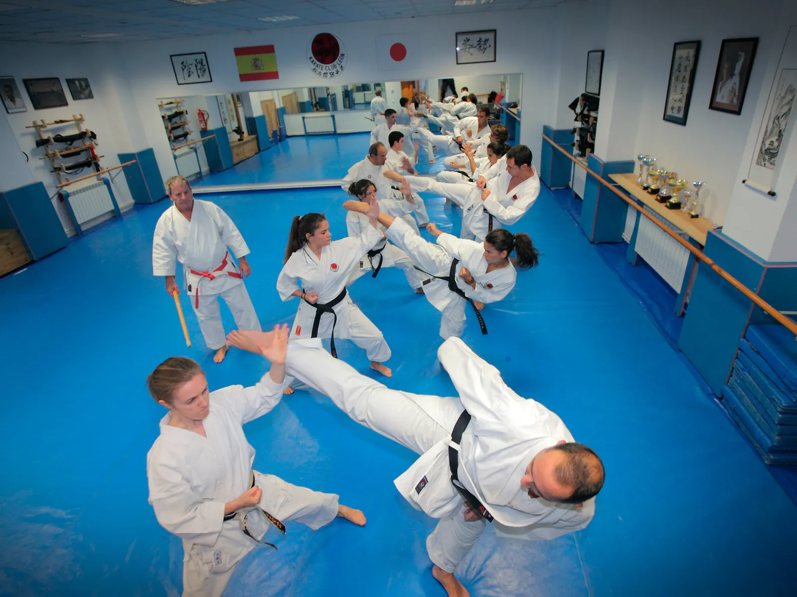 Escuela Karate Club — kampsport-studio i León — bild 3